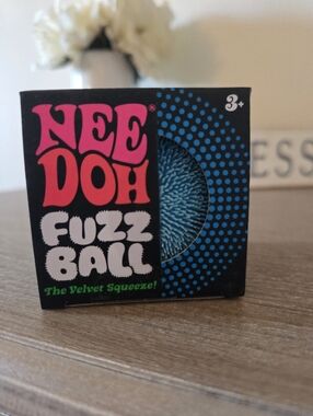 NeeDoh Fuzz Ball